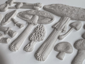 IOD Designs Mould - Toadstool 6" x 10"